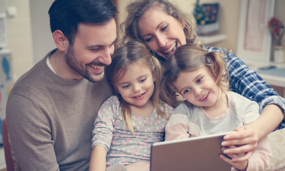 Family on tablet