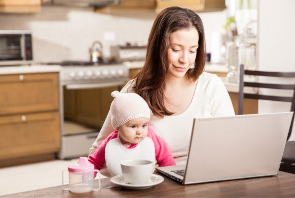 mom on computer